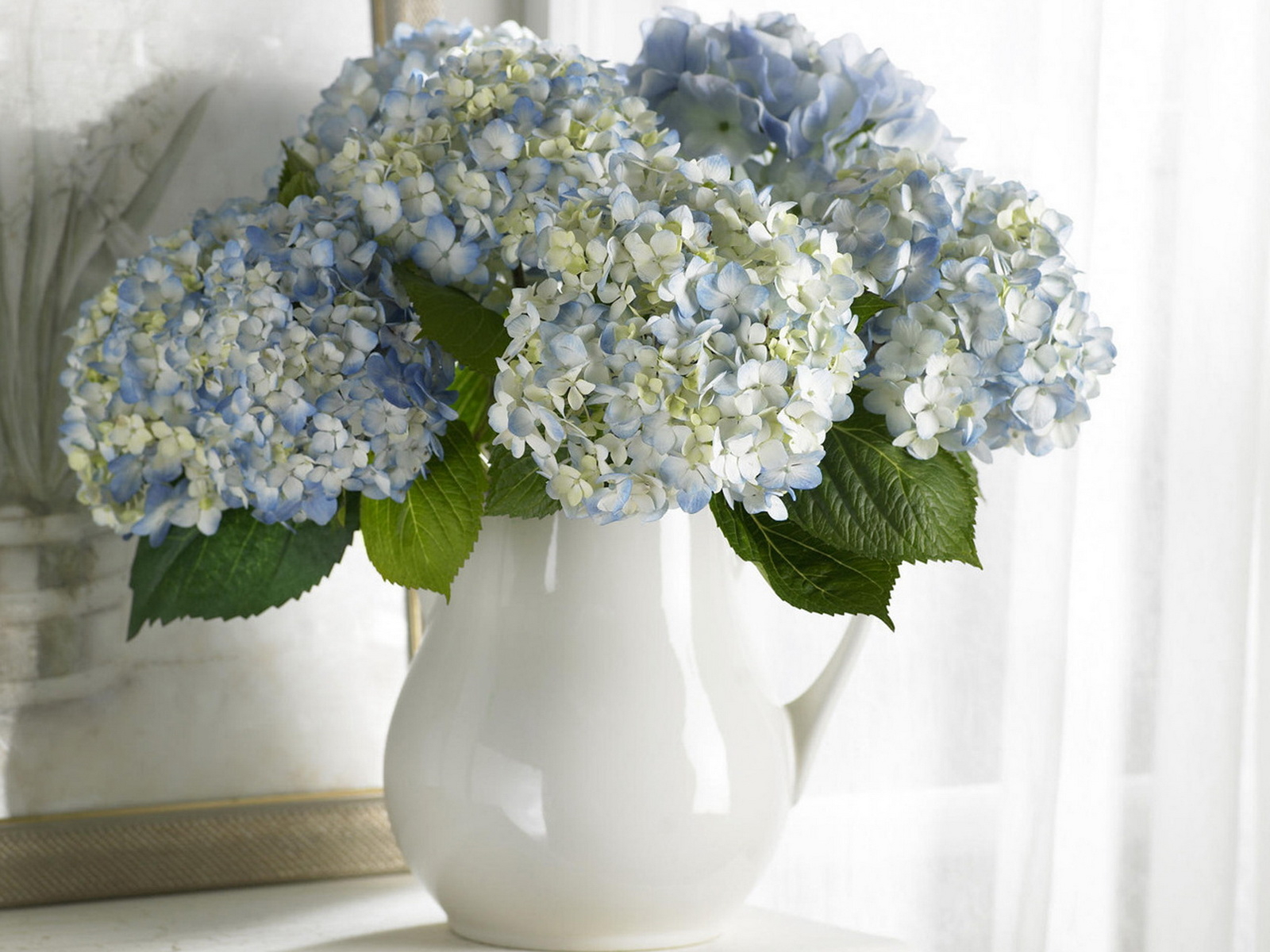 Spring Flowers from In Full Bloom Florist in Farmingdale, New York, 516-420-4313