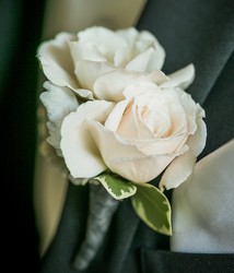 Boutonniere 40 from In Full Bloom in Farmingdale, NY