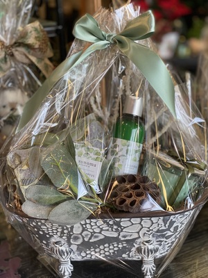 Grab and Go Eucalyptus Spa Basket from In Full Bloom in Farmingdale, NY