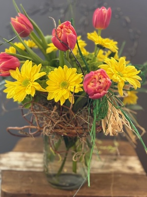 Easter 2025 Tip Toe Through The Tulips  from In Full Bloom in Farmingdale, NY
